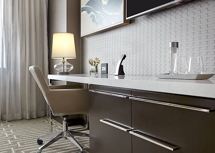 Jw Marriott Minneapolis Mall Of America Hotel 4*