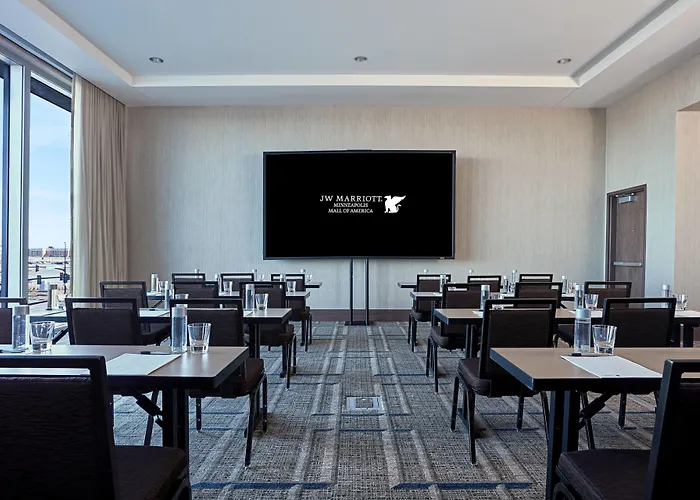 Jw Marriott Minneapolis Mall Of America Hotel
