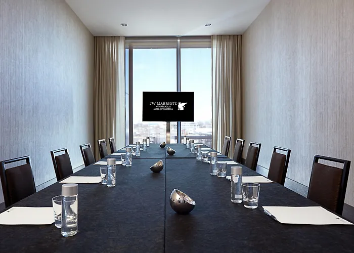 Jw Marriott Minneapolis Mall Of America 4* Bloomington